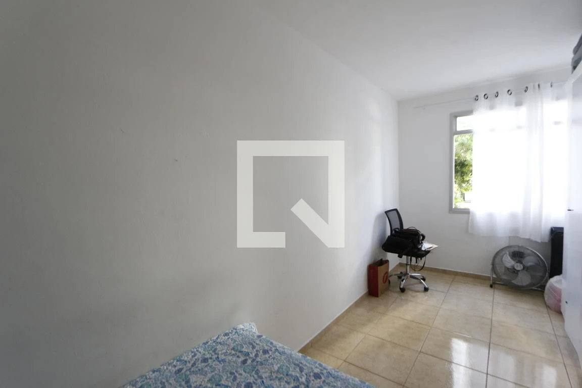 Apartamento mobiliado de 2 quartos em condomínio com piscina — photo 33