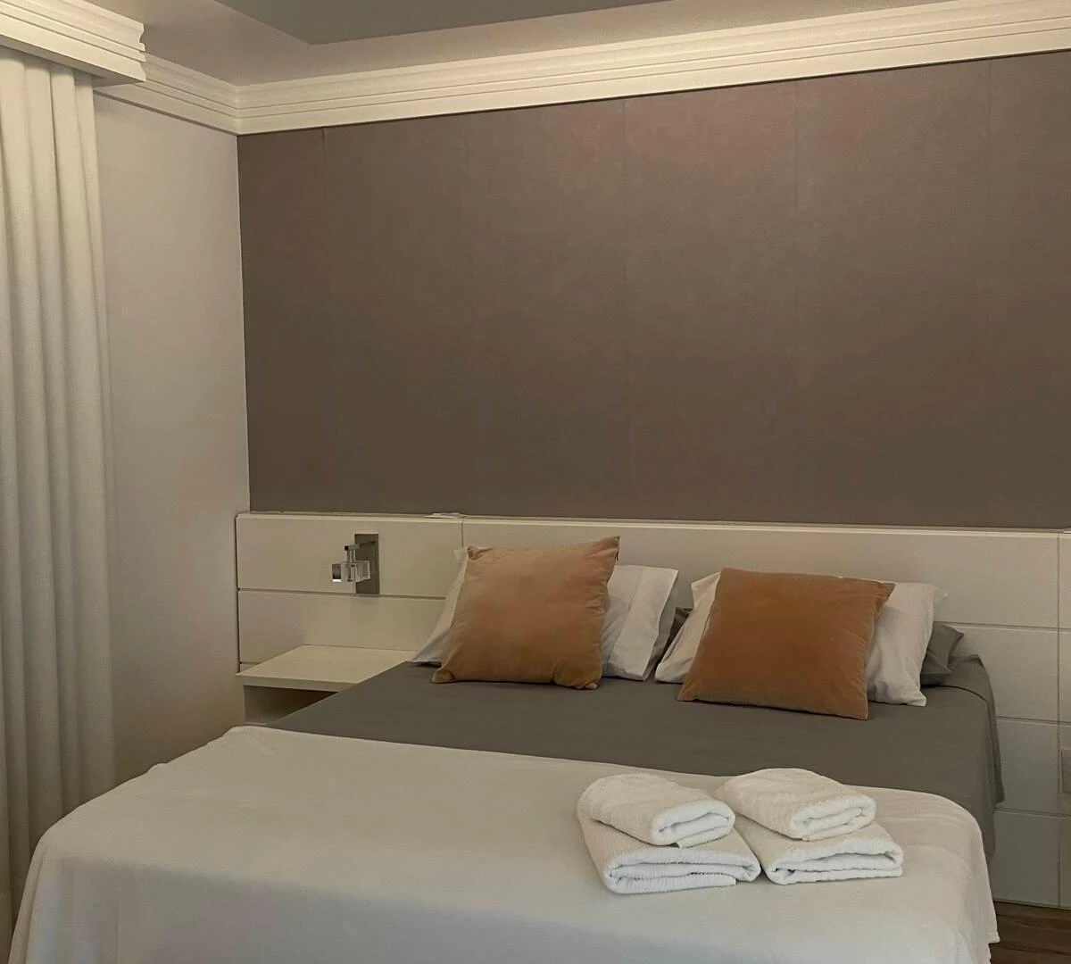 Home office in a 4-bedroom house, 320 m² — photo 30