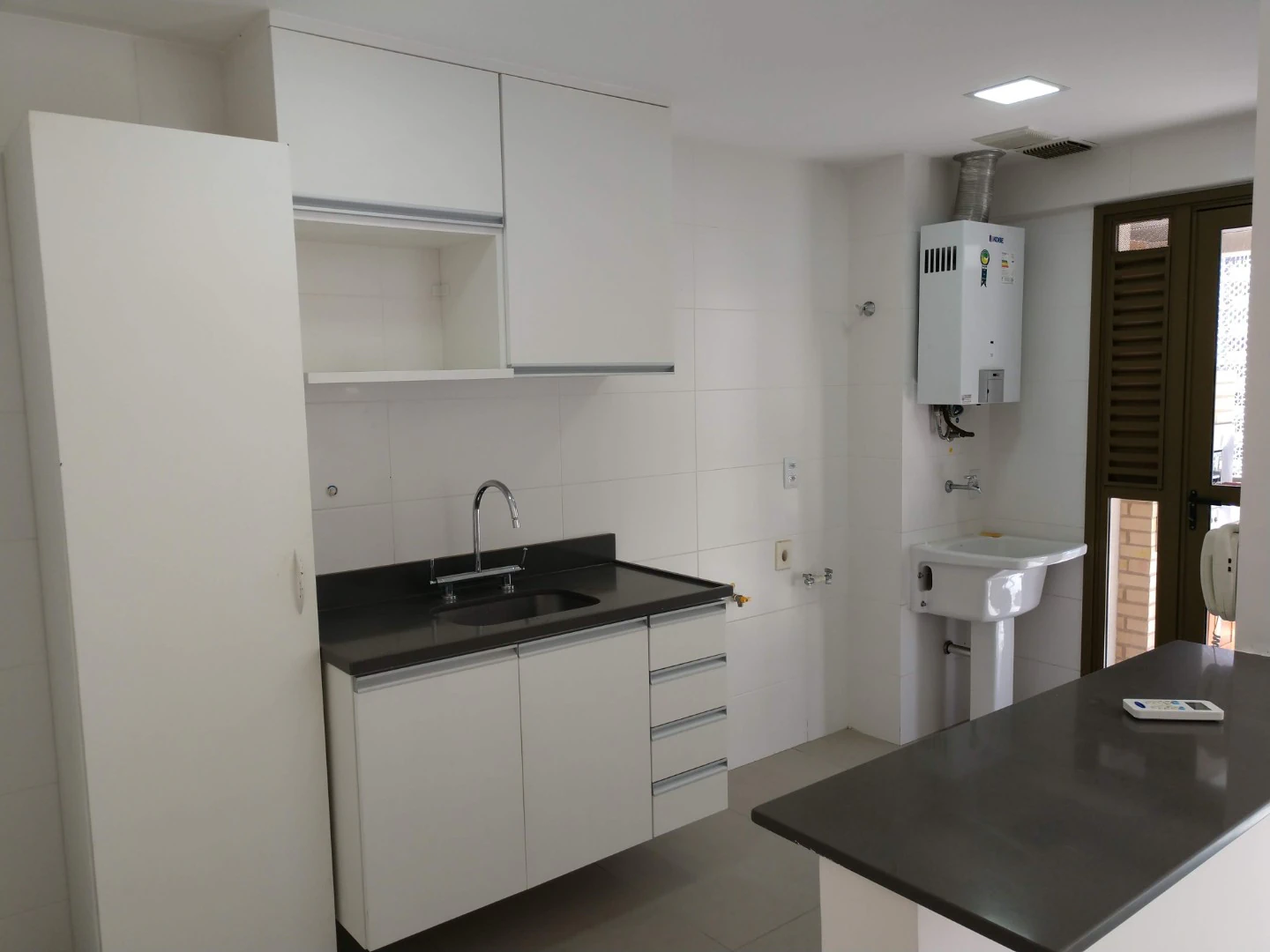Apartamento de 2 quartos de frente com varanda gourmet — photo 20