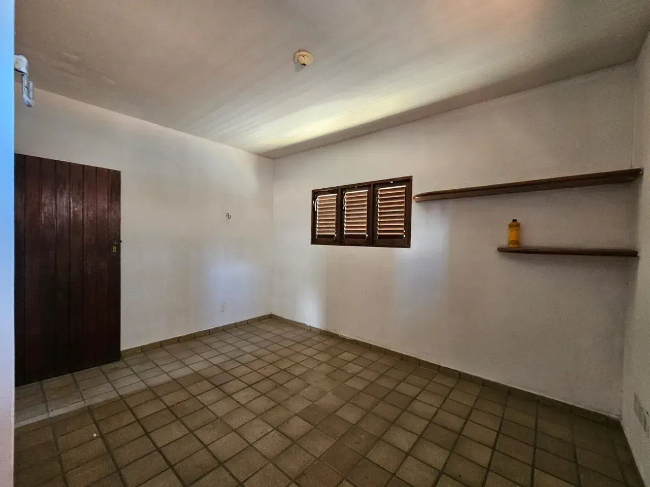 3-bedroom house with a washing machine in João Pessoa — photo 20