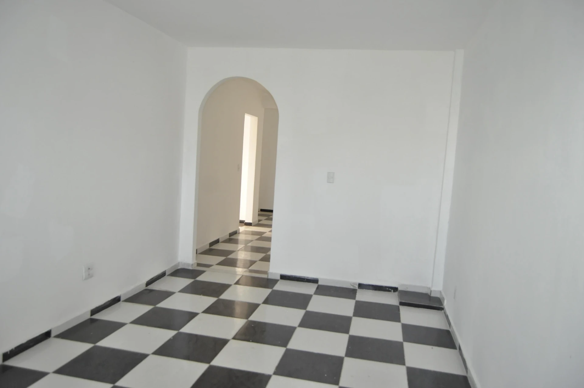 Rental house with 6 bedrooms and 4 bathrooms — photo 44