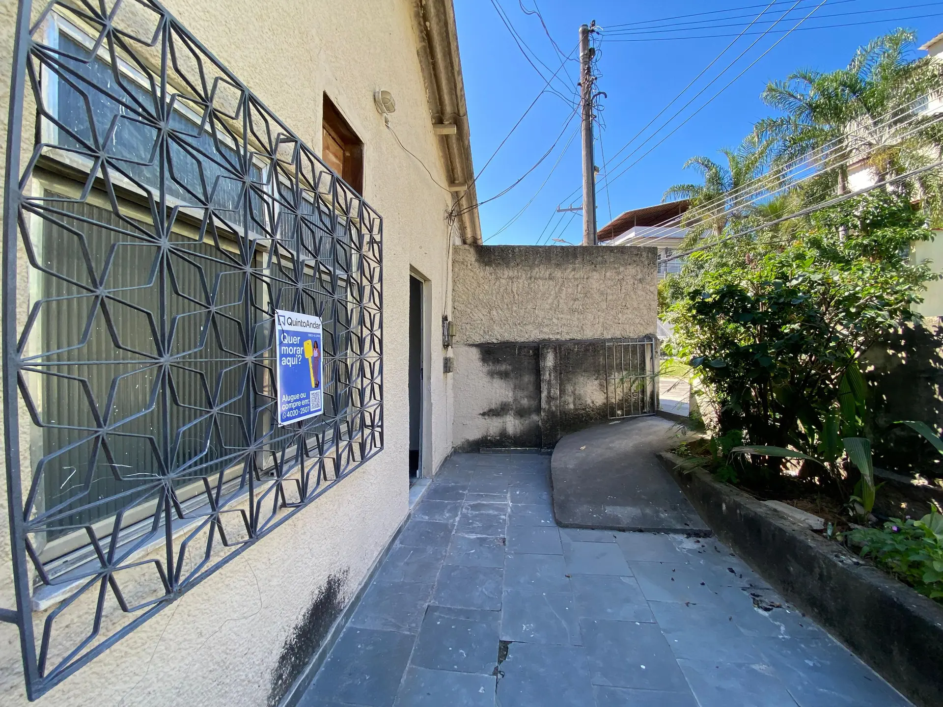 One-bedroom house with a garden — photo 25