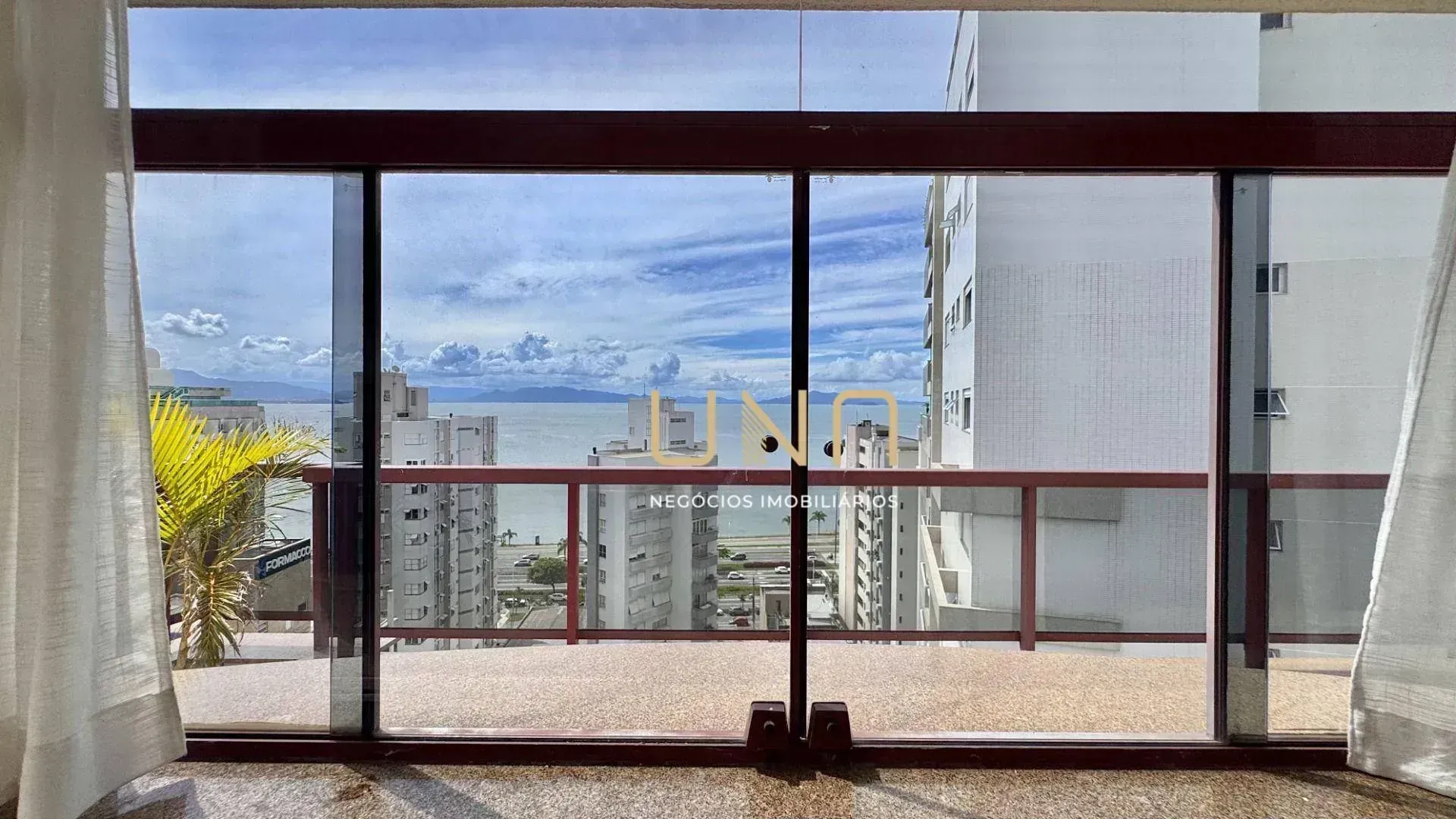 Cobertura mobiliada com 4 suítes e 5 banheiros, 415 m² — photo 29