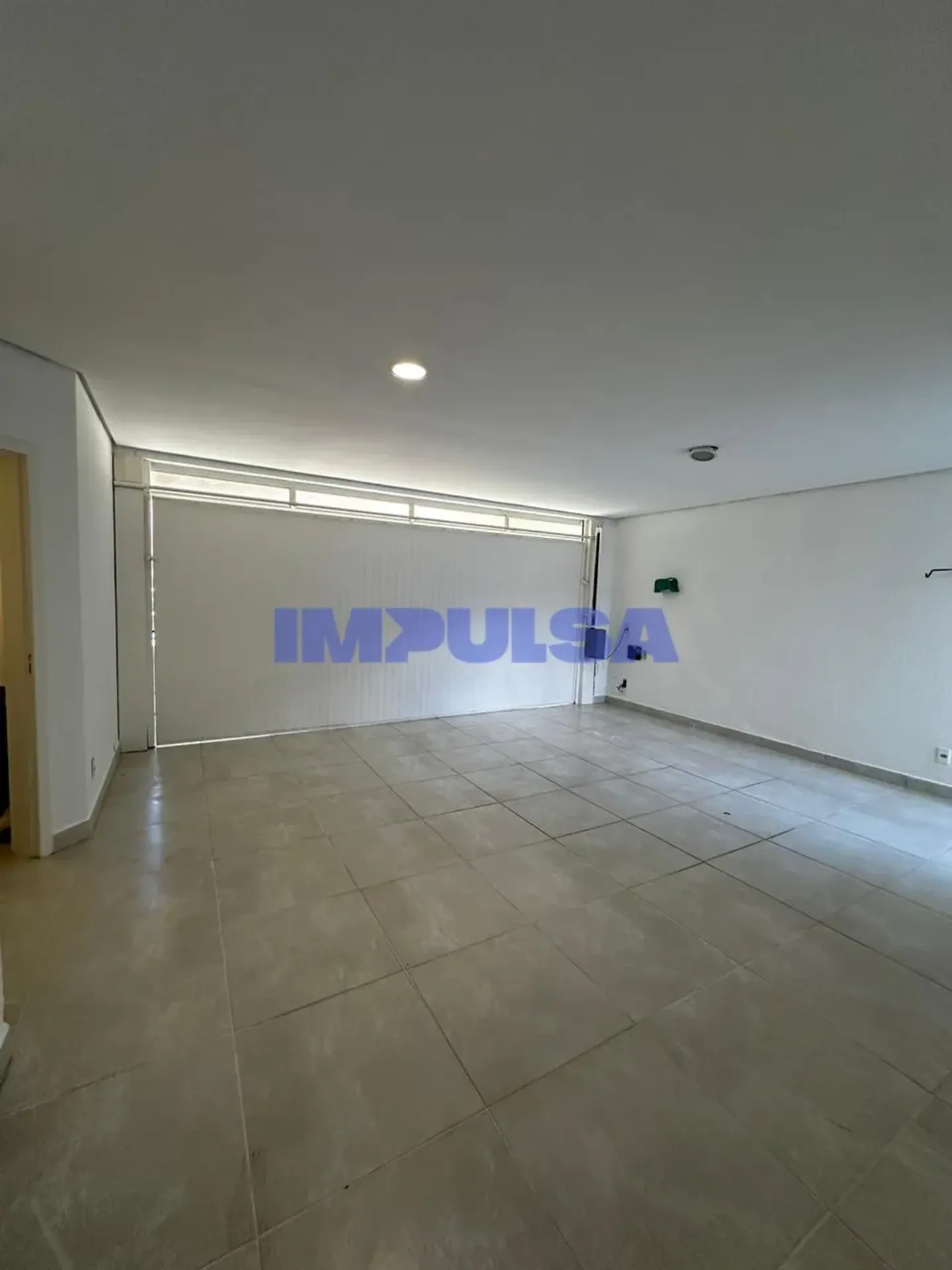 Ванна та 4 спальні: будинок 340 м² — photo 24