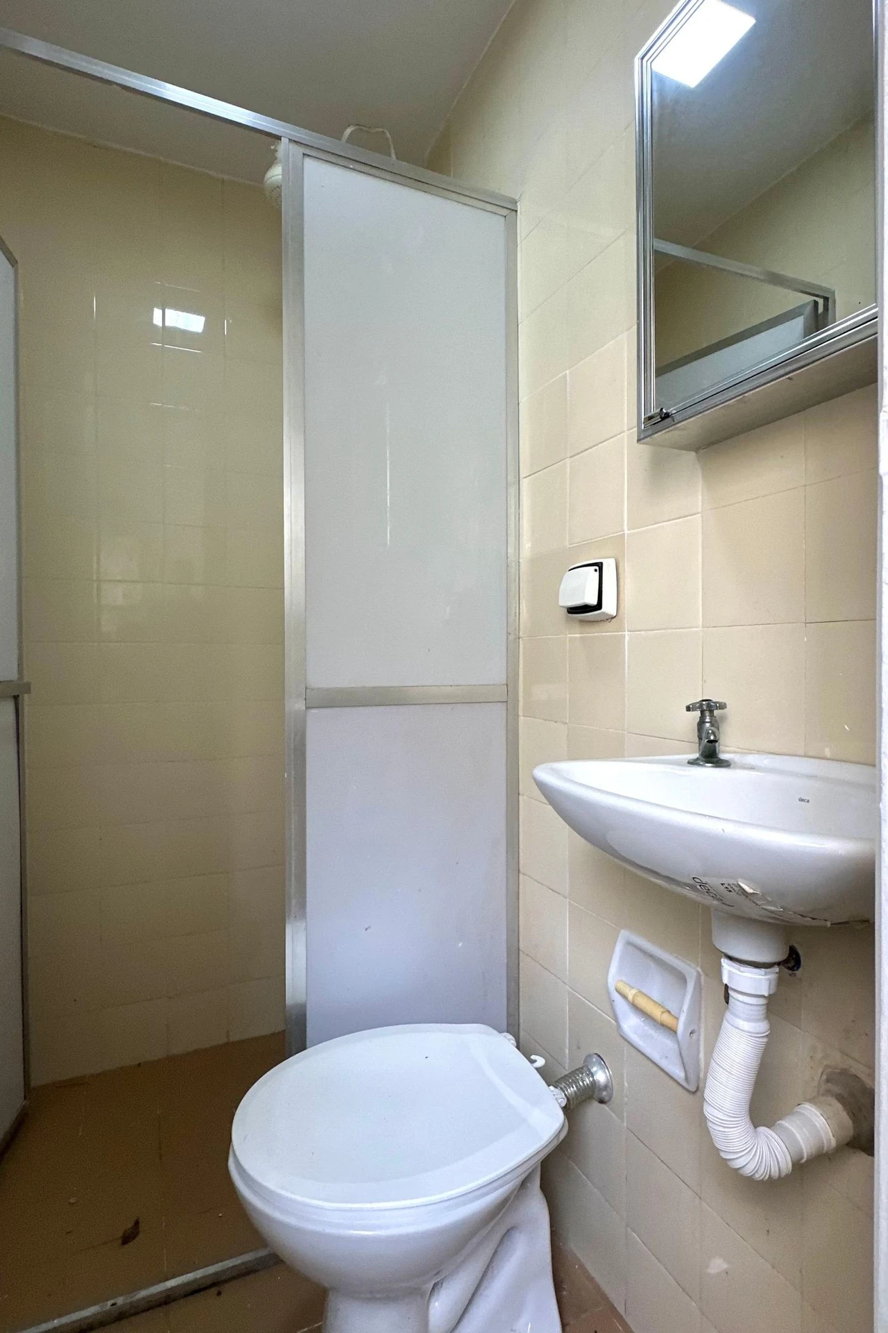 Unfurnished apartment with 2 en-suite bedrooms — photo 45