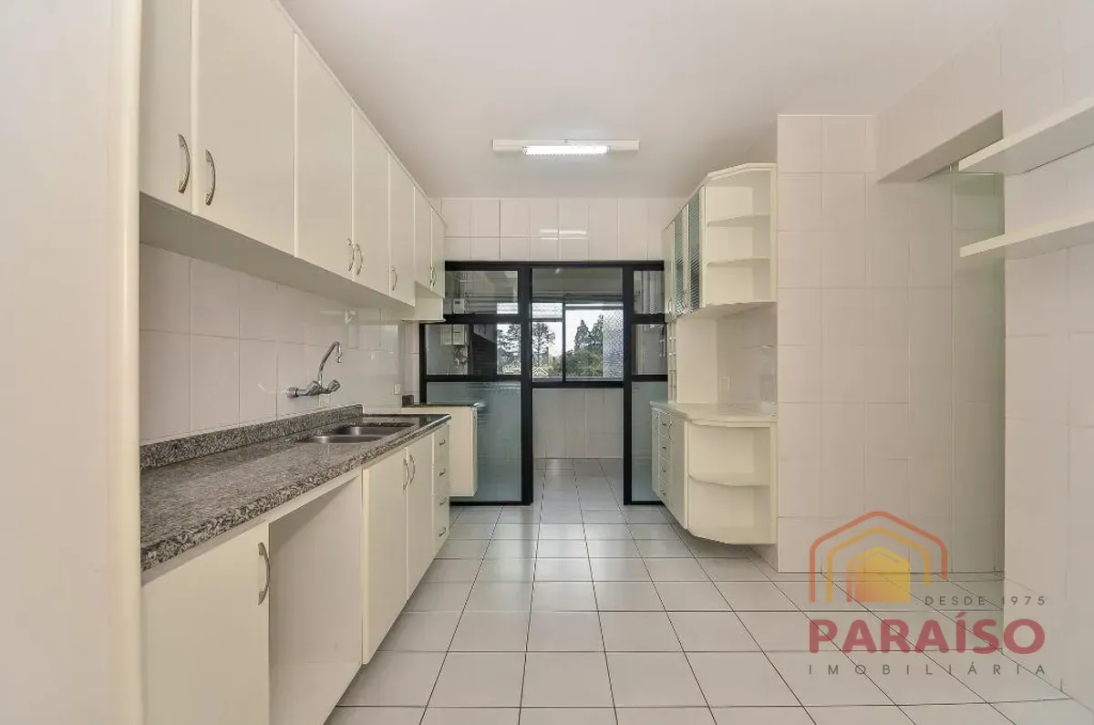 Apartment with 254.0 m², 4 bedrooms and 2 parking spots — photo 12