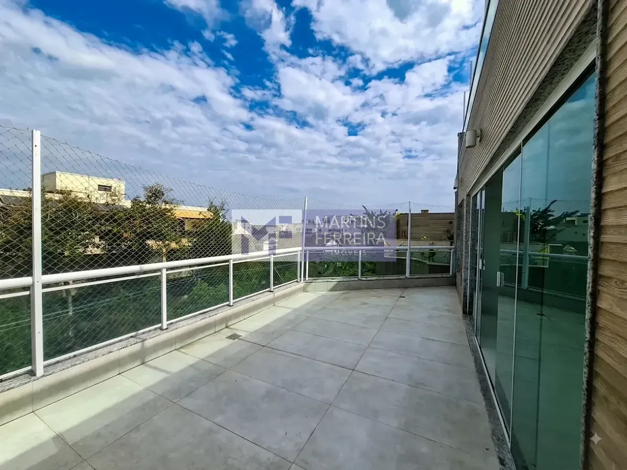 Unfurnished apartment with 4 bedrooms and 5 bathrooms — photo 13