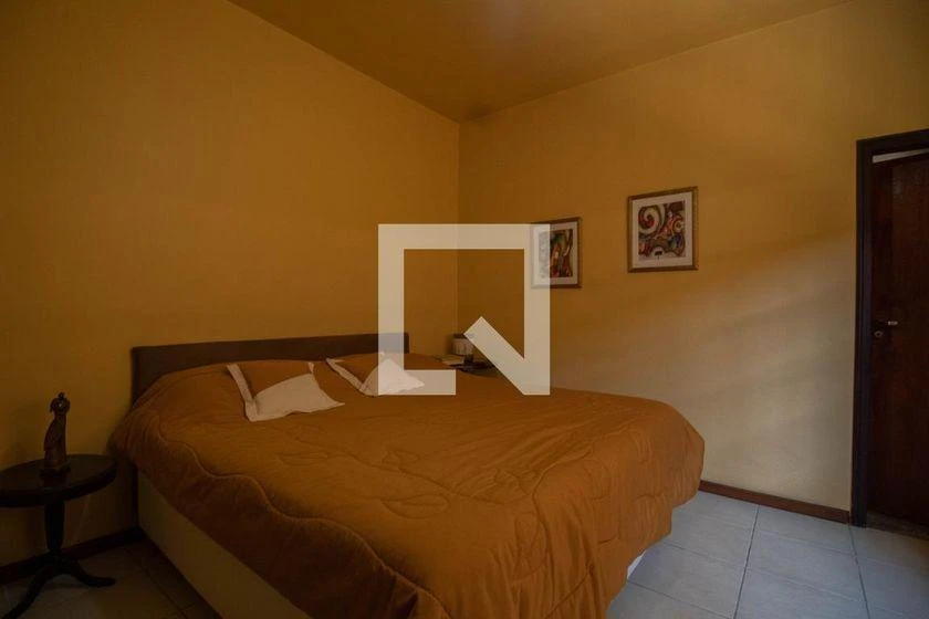 Casa de 450 m² con 6 dormitorios y 4 baños — photo 26