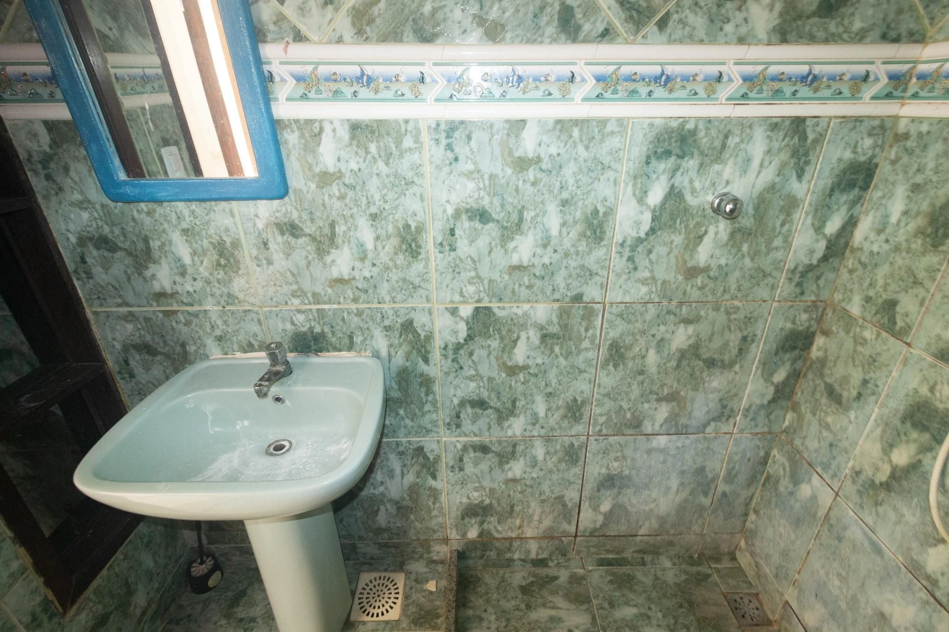 Rental house with 2 bedrooms and 1 en-suite — photo 33