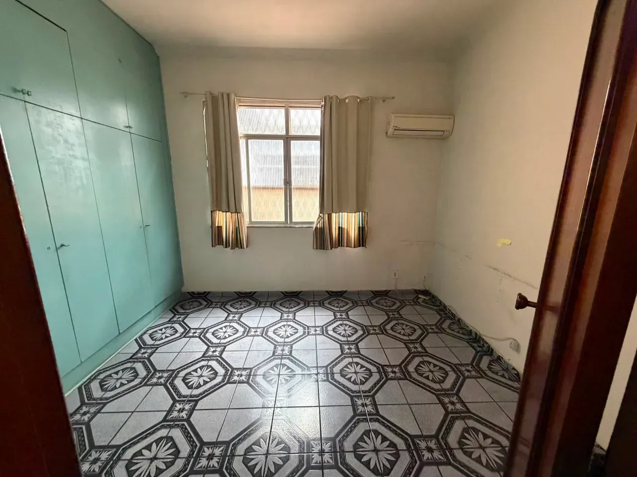 Duplex with 150 m² and 5 bedrooms, separate kitchen — photo 3
