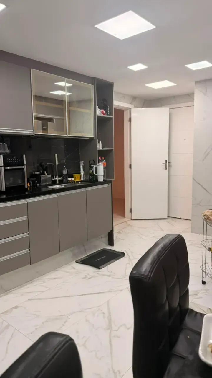 Cobertura duplex de 236 m² com churrasqueira na varanda — photo 11
