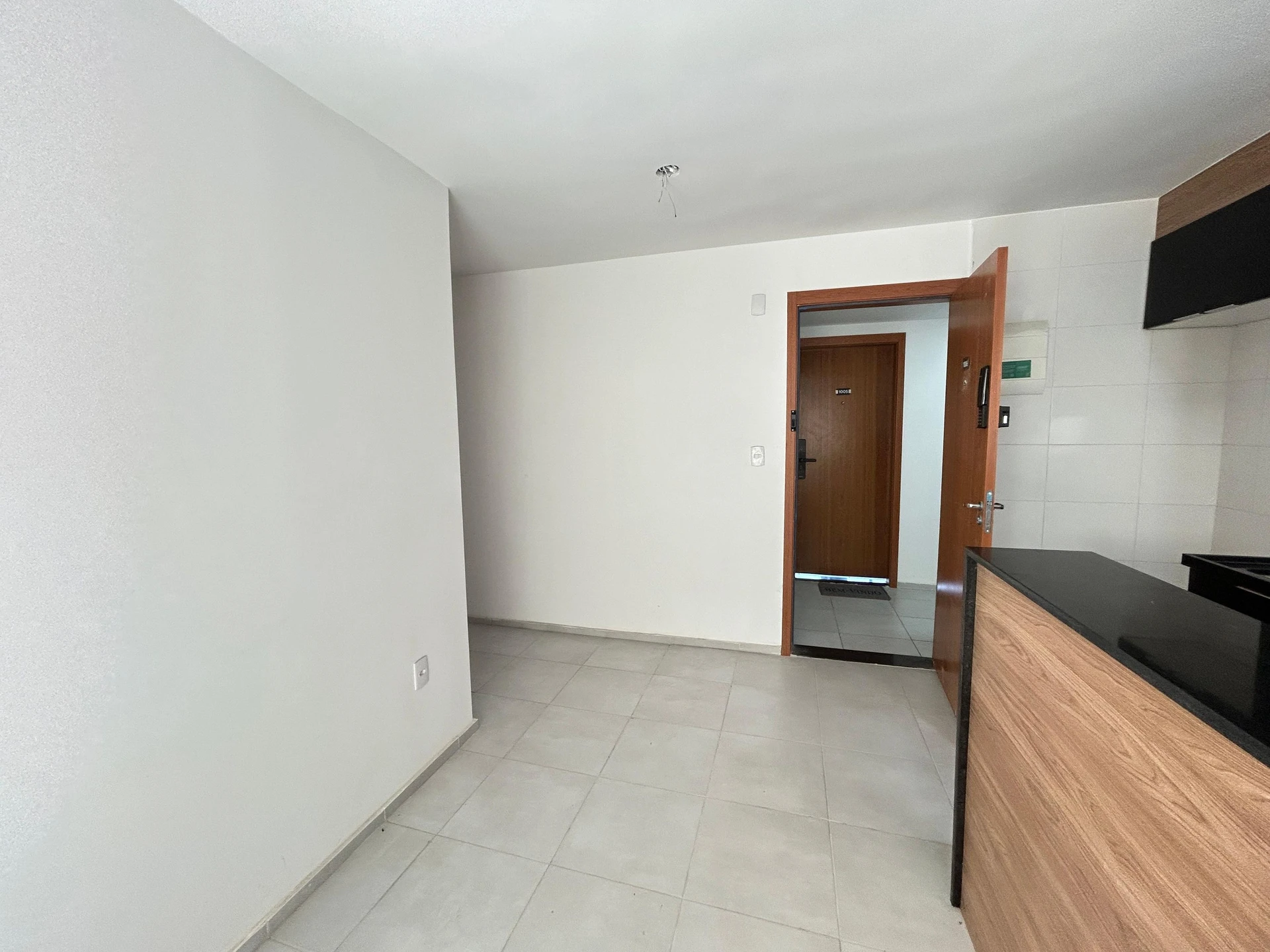 Квартира з 2 спальнями, у будинку є басейн — photo 40