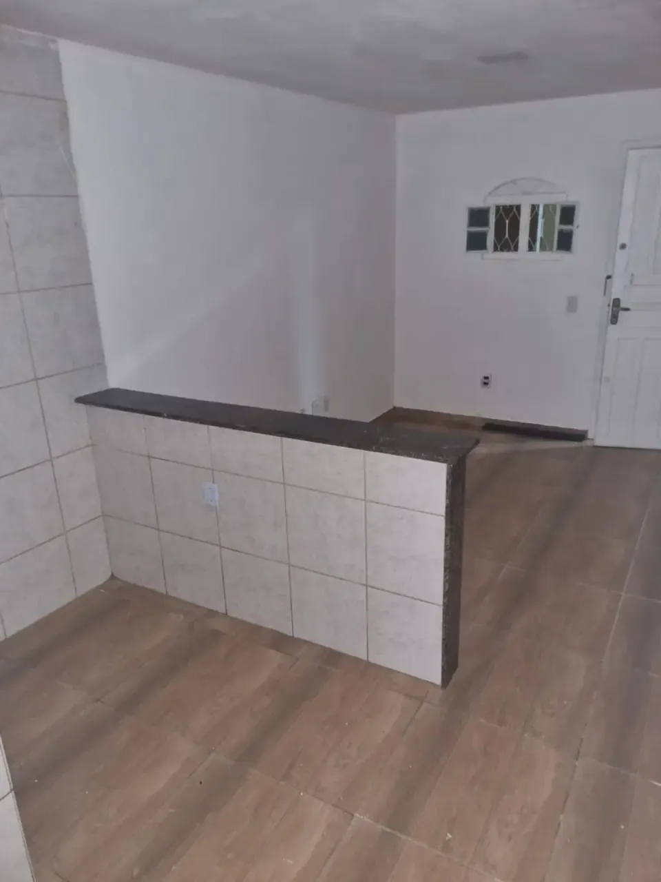 Rental apartment with 1 bedroom and ceramic tile flooring — photo 6