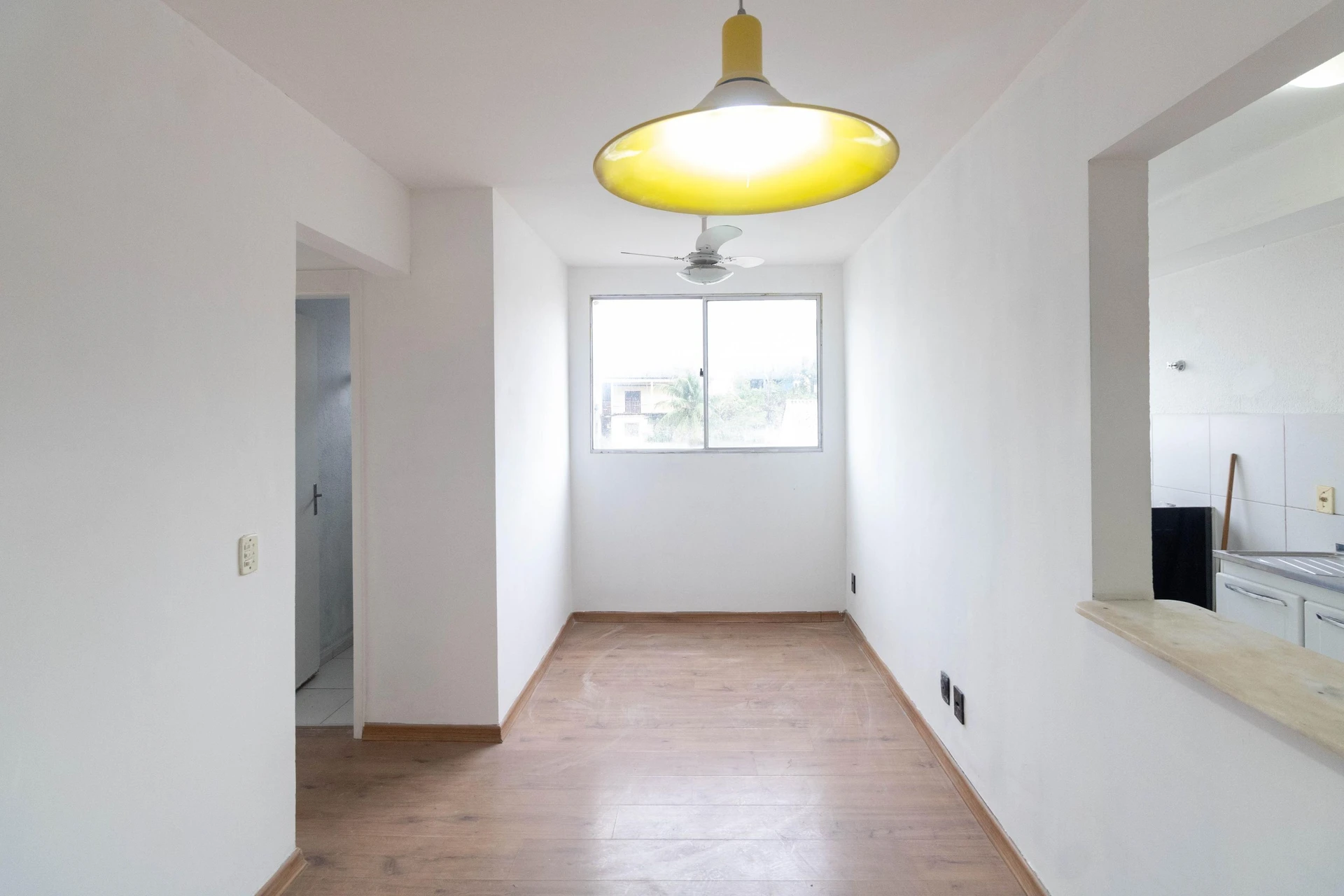Apartamento de 2 quartos em condomínio com piscina — photo 8