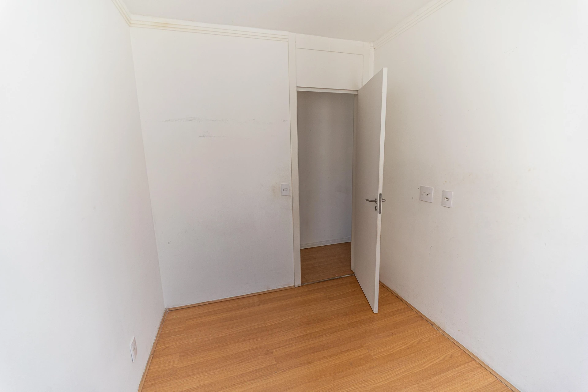 Apartment, 45 m², with wood or laminate floors — photo 15