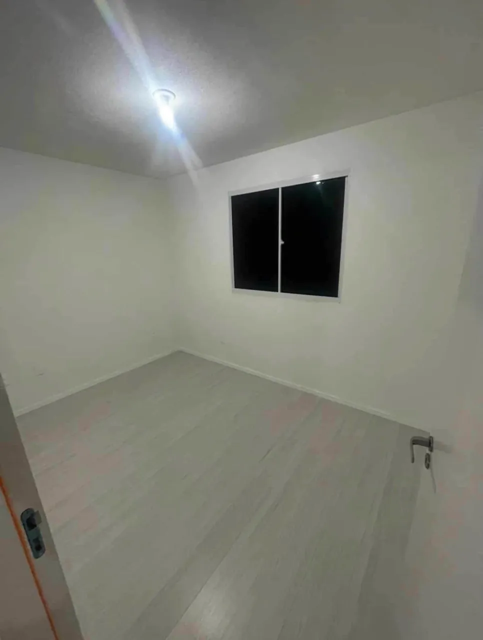 Wood or laminate floors in a 2-bedroom apartment, 50 m² — photo 2