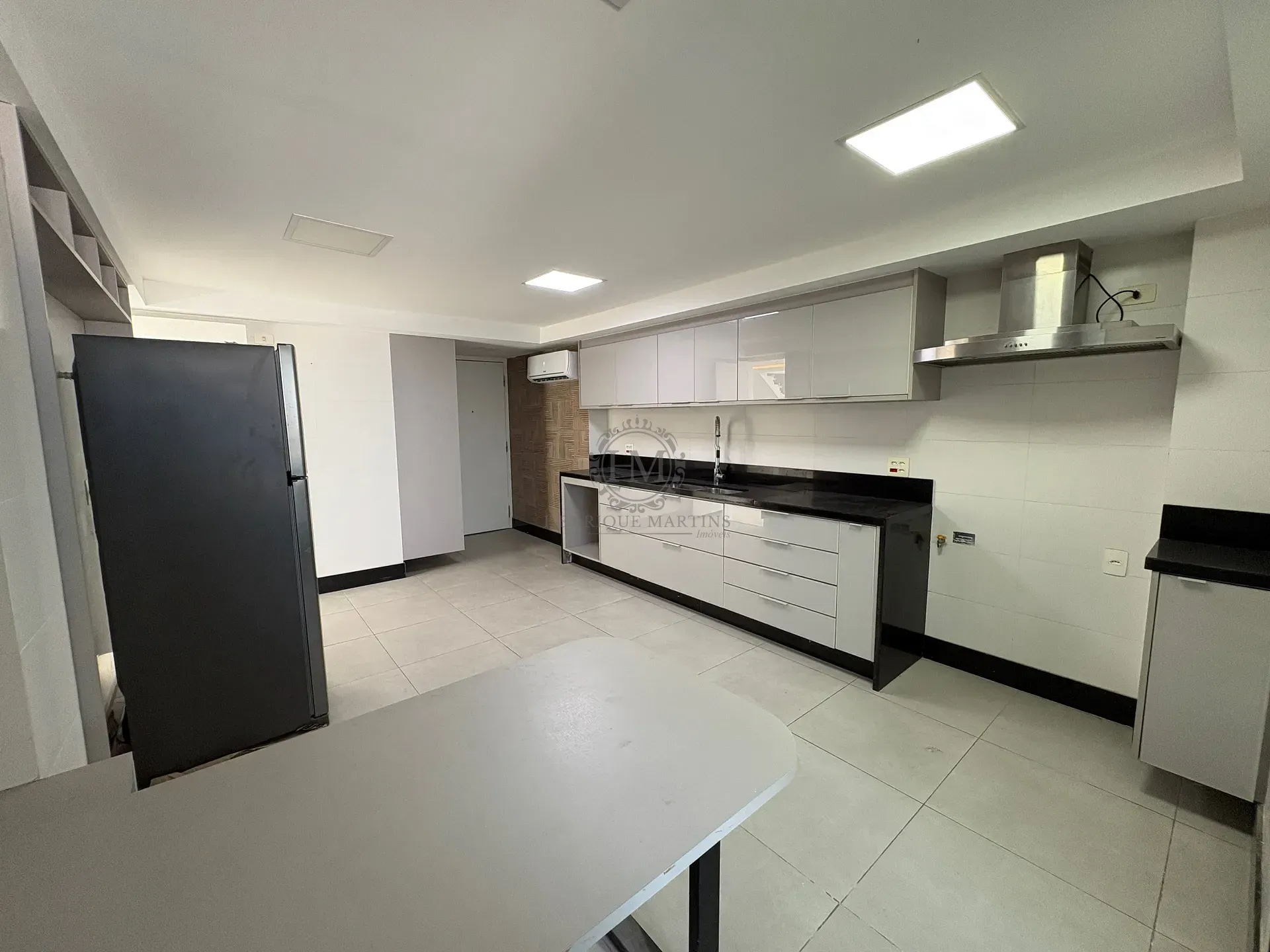 Triplex penthouse with 3 bedrooms and water view — photo 33
