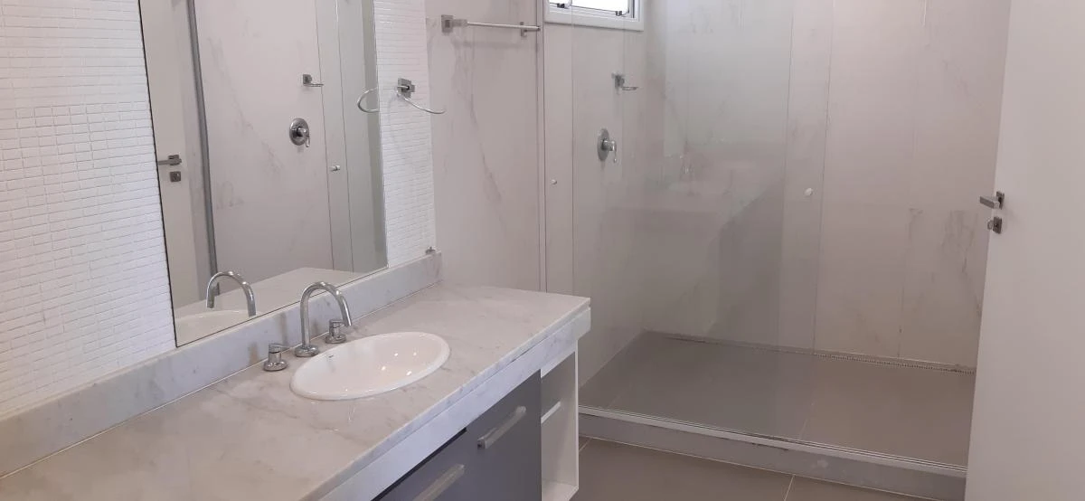Unfurnished apartment with 4 en-suite bedrooms and 292 m² — photo 18