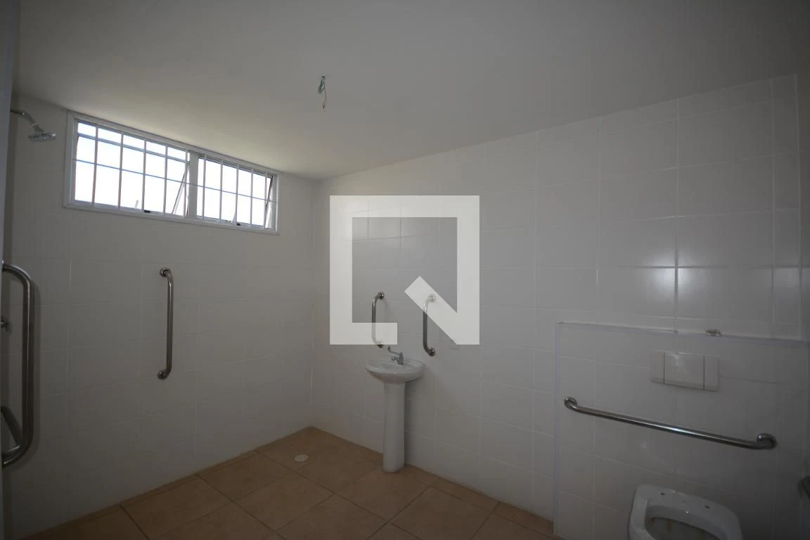 1-bedroom apartment with open-plan kitchen — photo 24