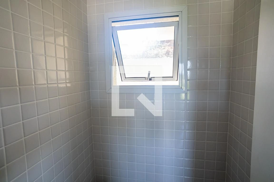 Casa mobiliada, 120 m², com janelas do piso ao teto — photo 57