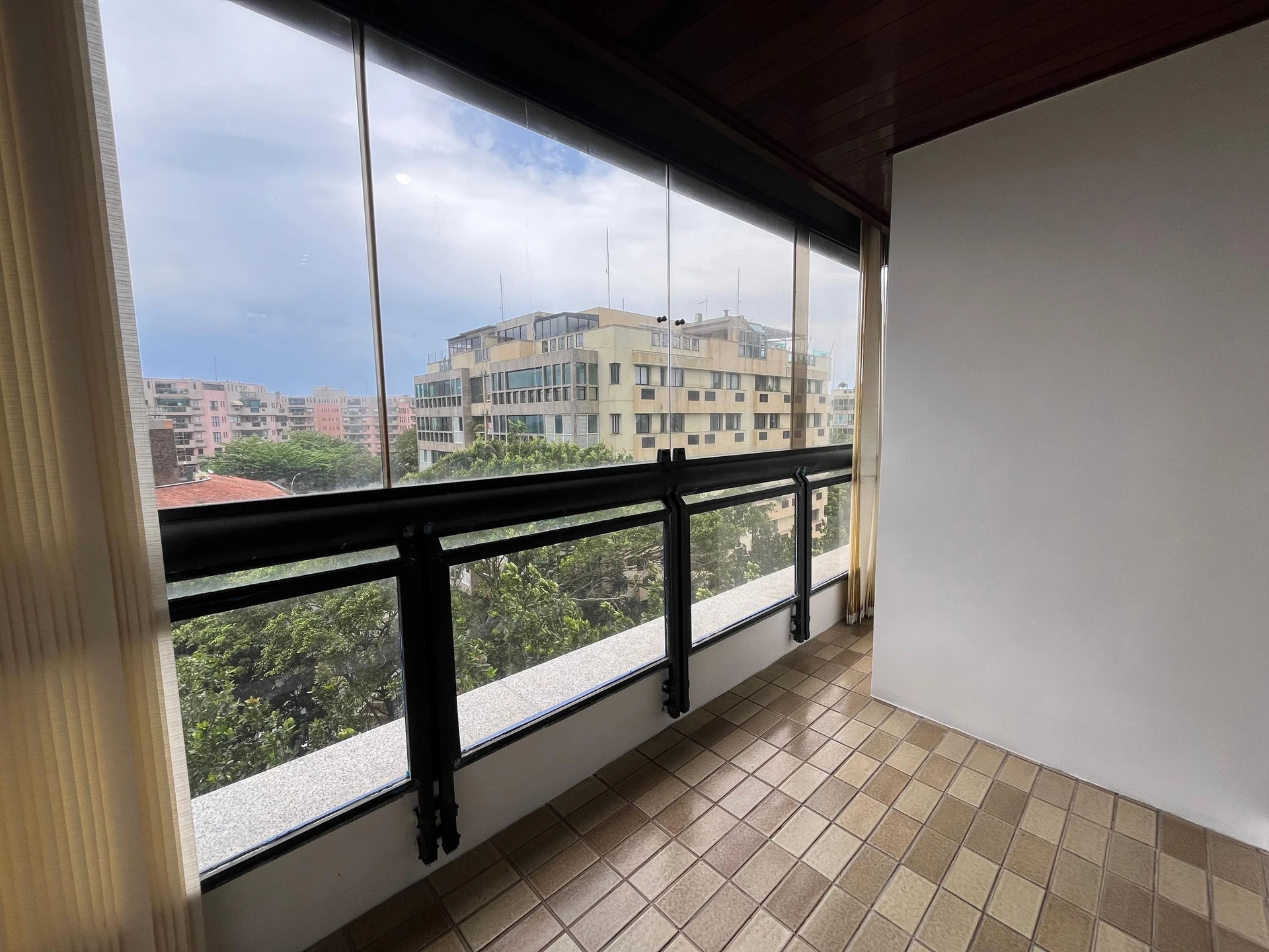 3-bedroom apartment with 2 parking spaces and gas stove — photo 4