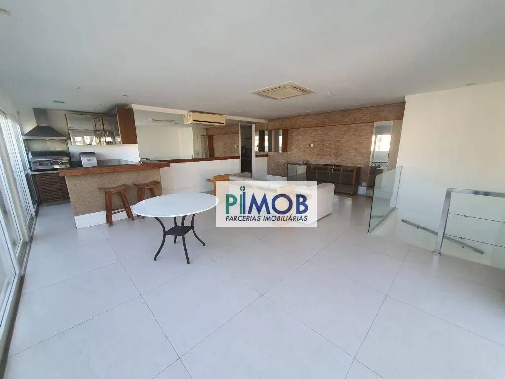 Furnished penthouse with 4 bedrooms and jacuzzi — photo 69