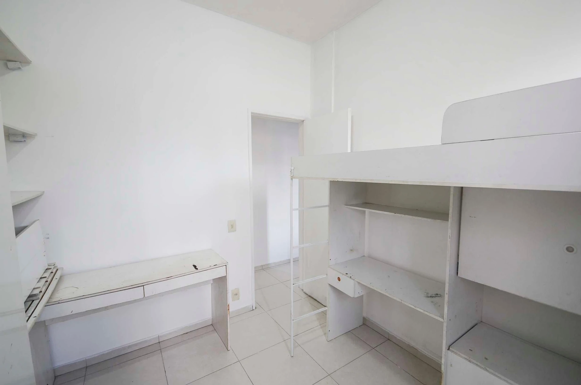 Furnished apartment, 65 m², with a jacuzzi — photo 15