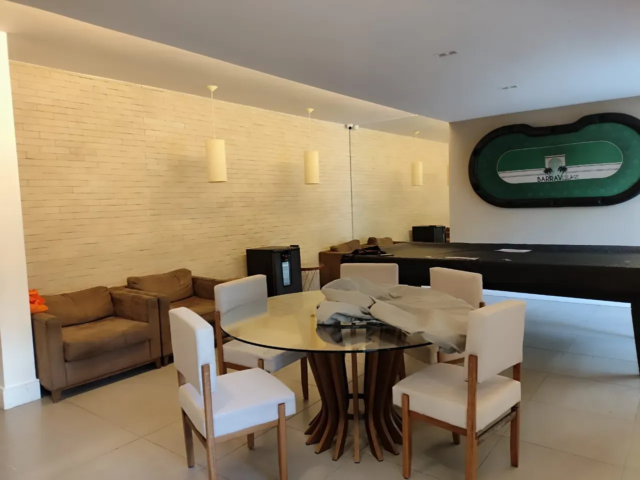 Furnished 2-bedroom apartment with private BBQ — photo 19