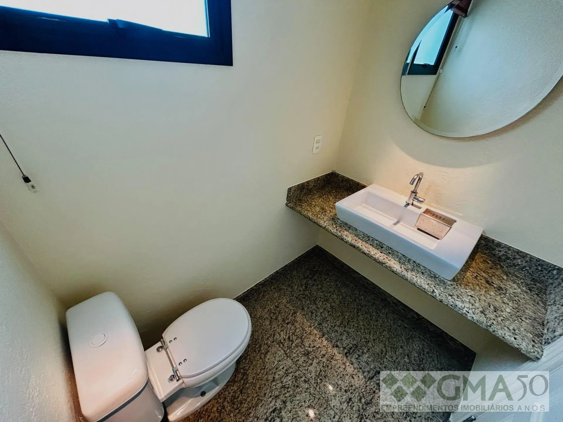 Apartment, 175 m², with a glass-enclosed balcony — photo 36