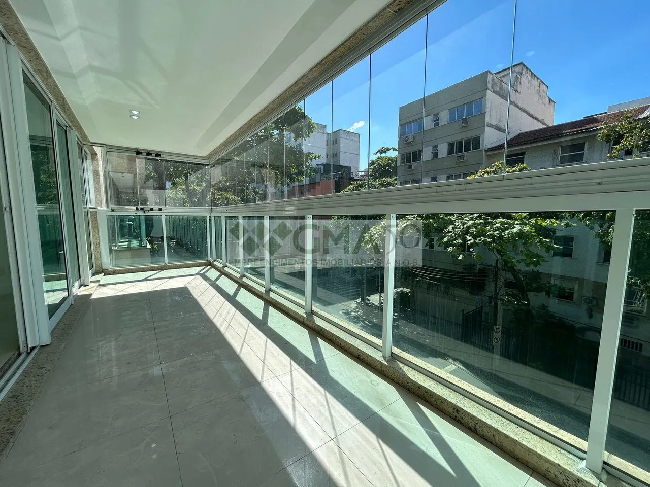 Apartamento com 4 quartos e 5 banheiros com vaga — photo 8