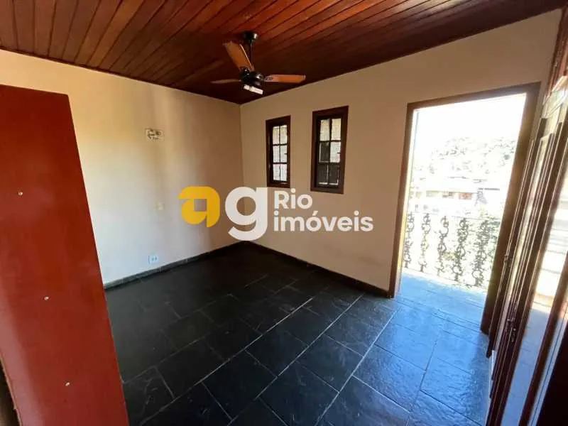 Casa com 3 quartos, 3 banheiros e 4 vagas — photo 15