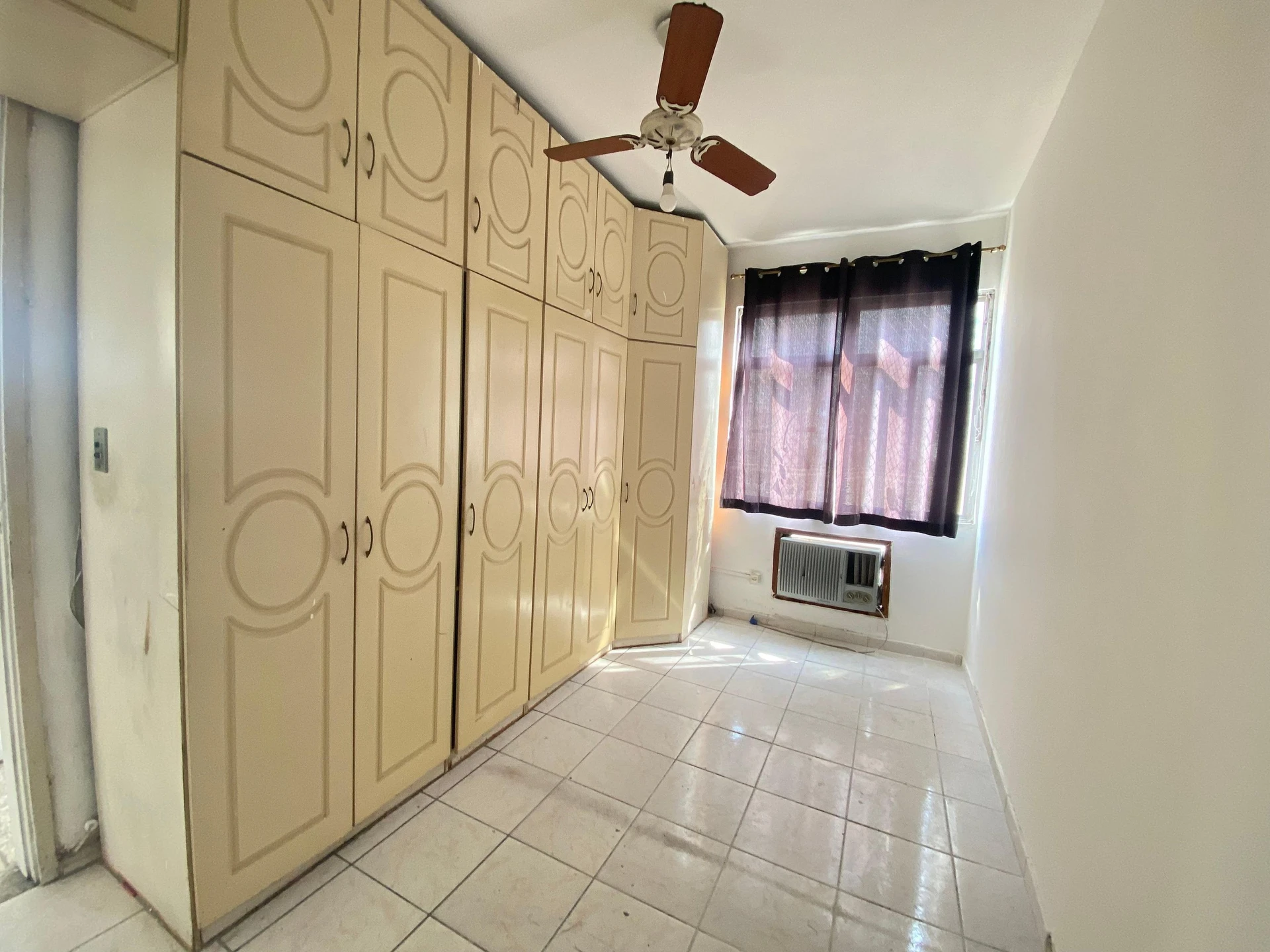 Квартира з 2 спальнями, 1 ванною та терасою — photo 20