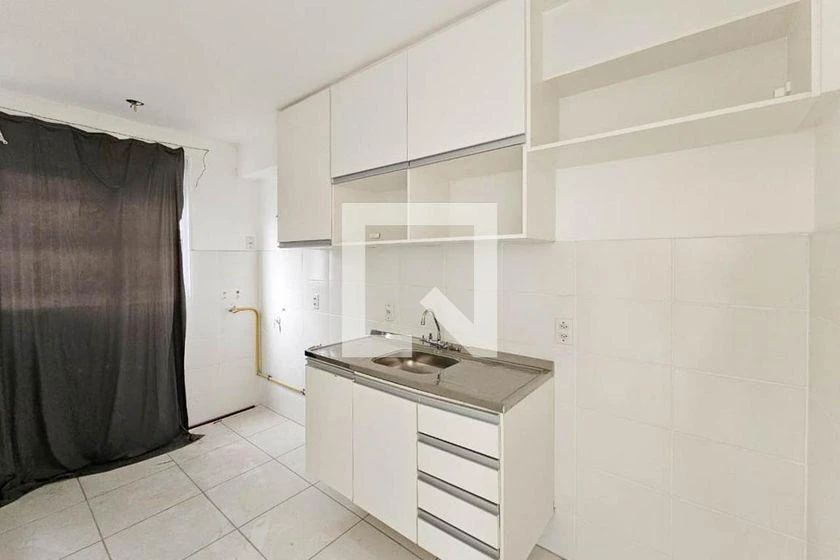 2-bedroom apartment in a building with a gym — photo 12