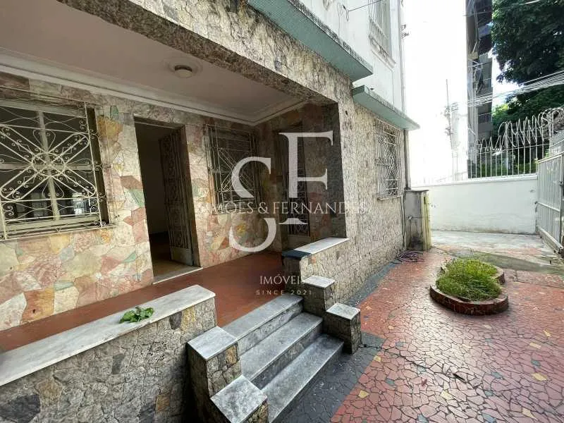 Casa com 4 quartos, 3 banheiros e 4 vagas — photo 10