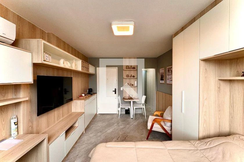 Furnished studio, 30 m², with a home office — photo 8