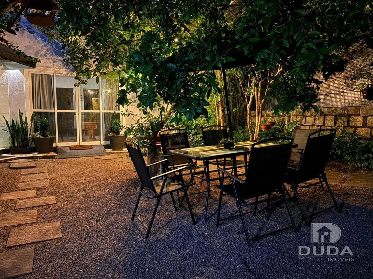 Casa amueblada con 4 dormitorios y cocina abierta — photo 69