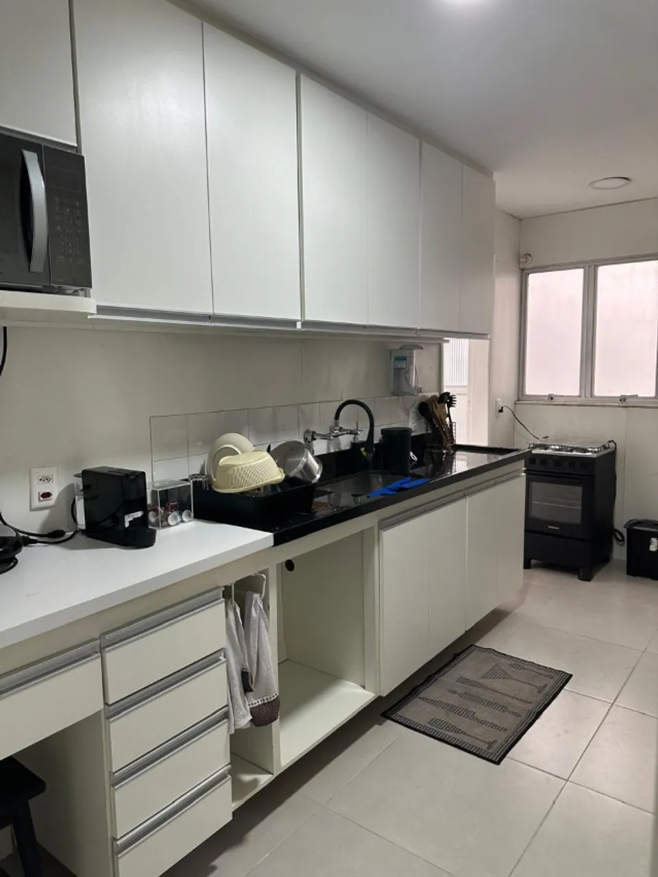 Furnished apartment, 131 m², with a glass-enclosed balcony — photo 8