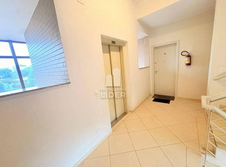 210 m² duplex-style apartment with 3 bedrooms and 2 parking — photo 8