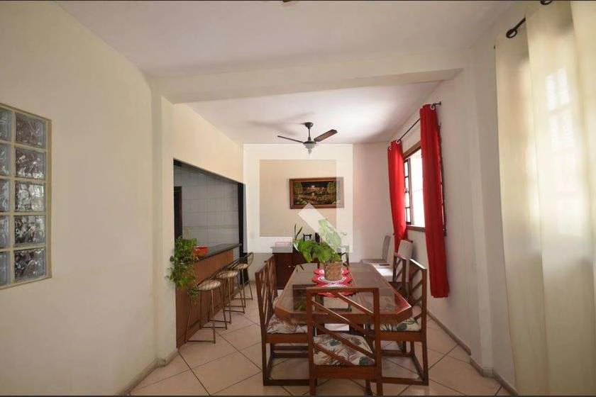 House with private garden and 7 bedrooms in 400 m² — photo 4