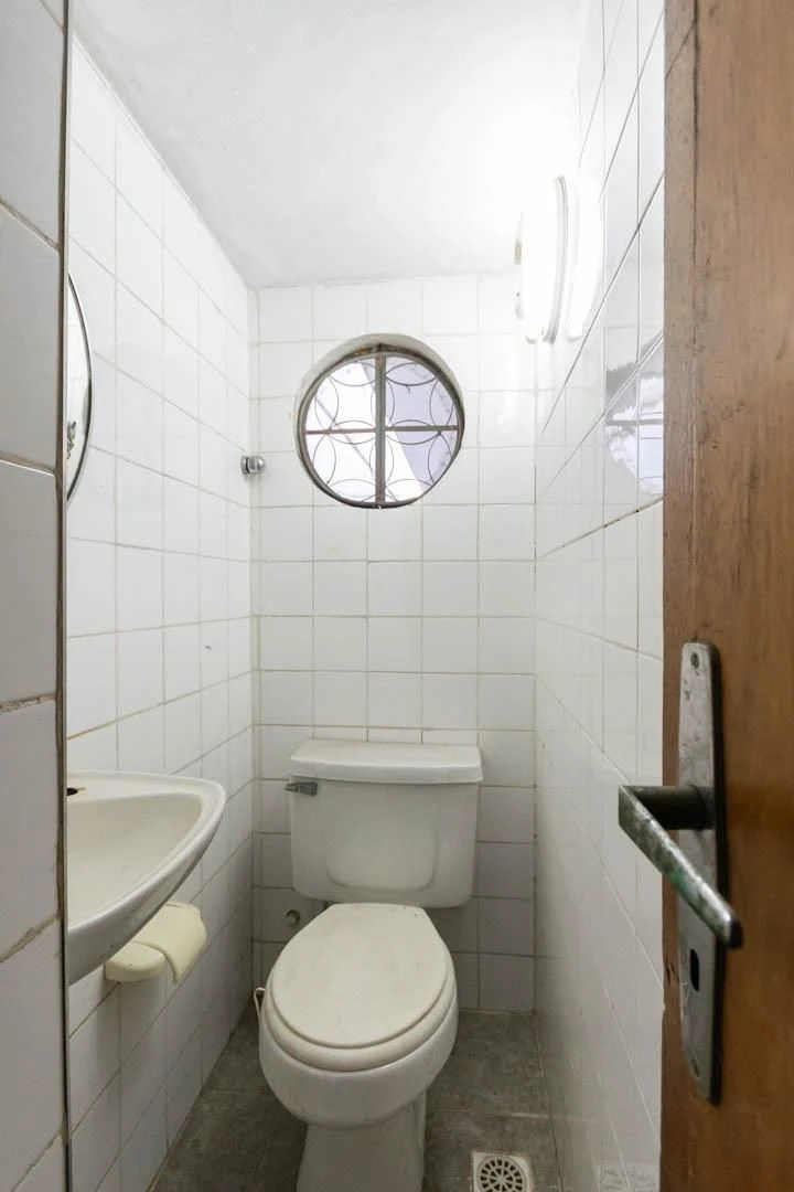 House with 3 bedrooms, 1 en-suite and 2 parking spaces — photo 32