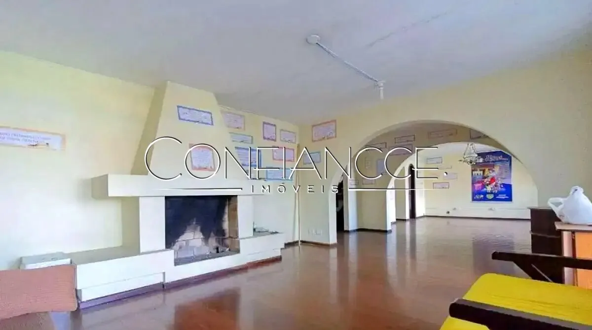 House with 8 bedrooms, 5 baths and 5 parking spots — photo 10