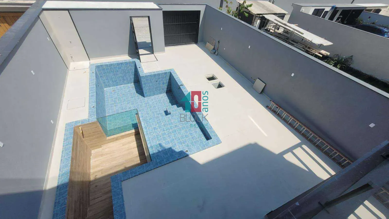 Condo house with 5 bedrooms and 5 en-suites — photo 3
