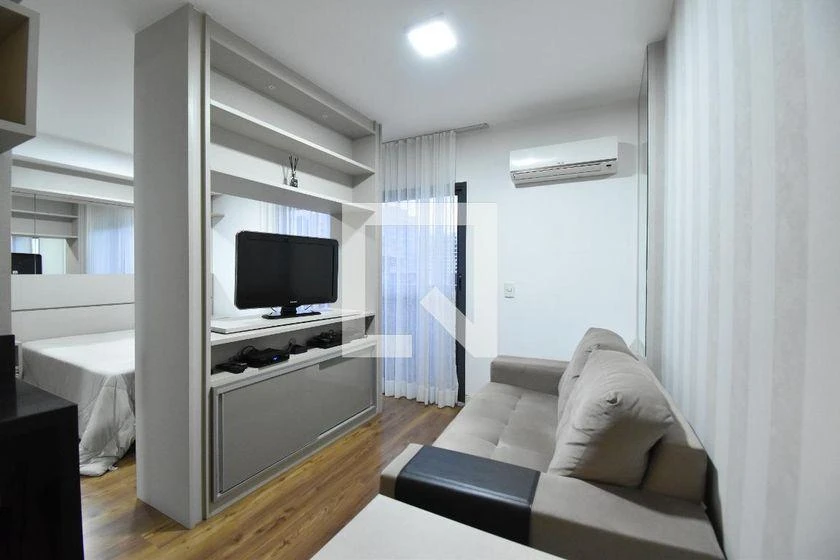 Furnished studio, 35 m², with a home office — photo 21