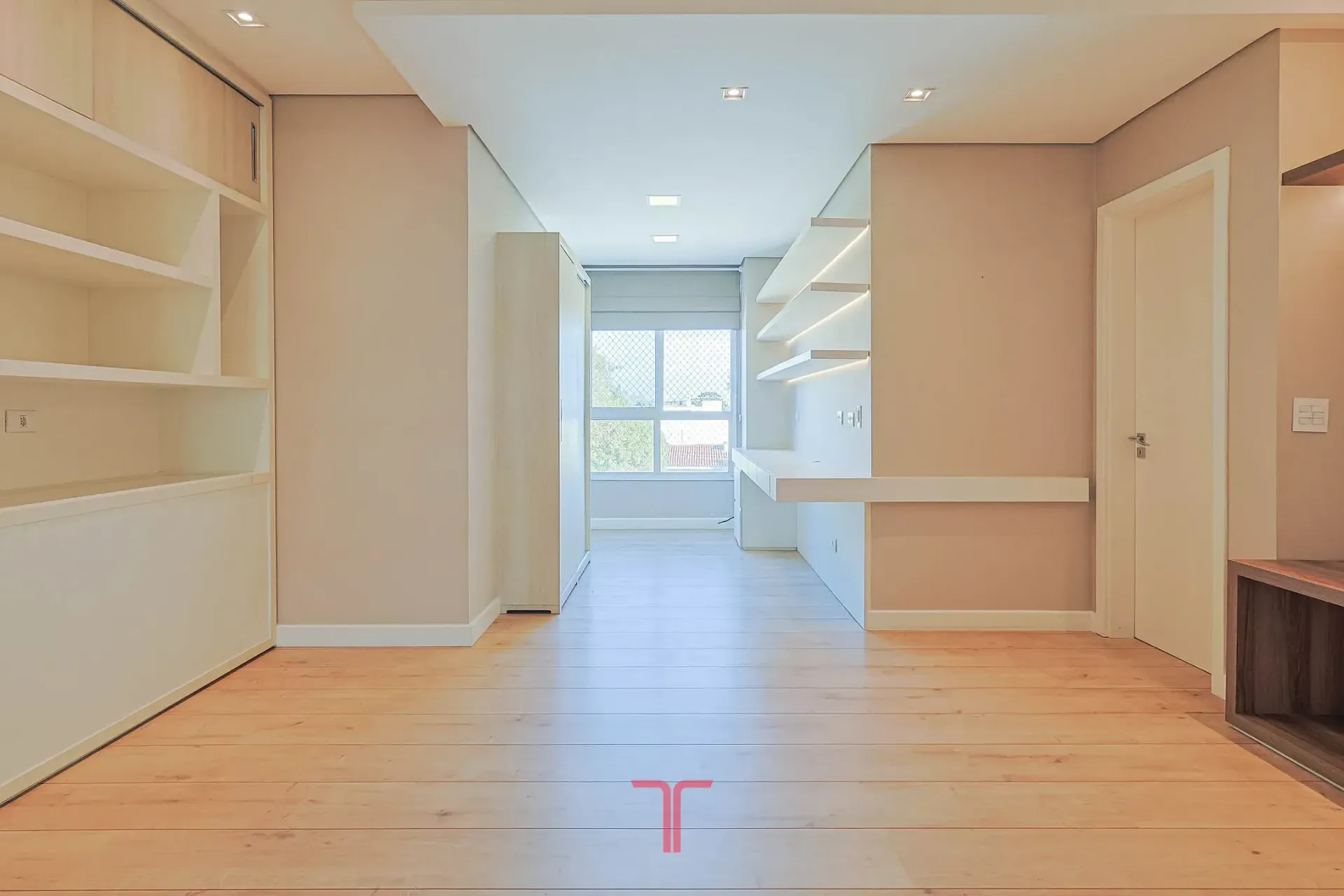 3 quartos e janelas do piso ao teto: apartamento de 141 m² — photo 44