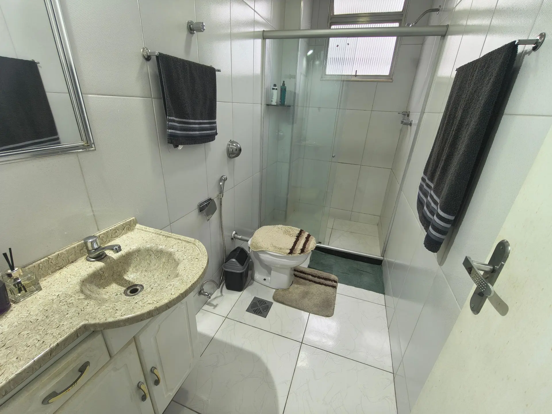 Apartment with 2 bedrooms and a balcony — photo 40