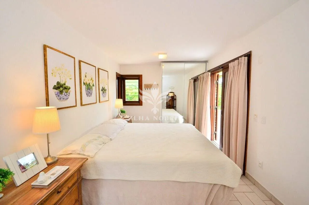 Casa mobiliada com 7 quartos e piscina ao ar livre — photo 34