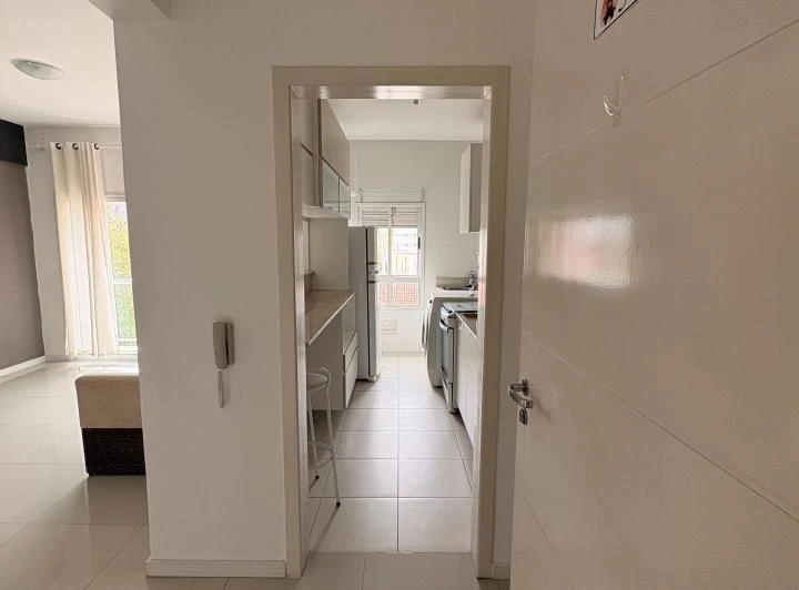 Furnished 1-bedroom apartment with 1 parking spot — photo 8