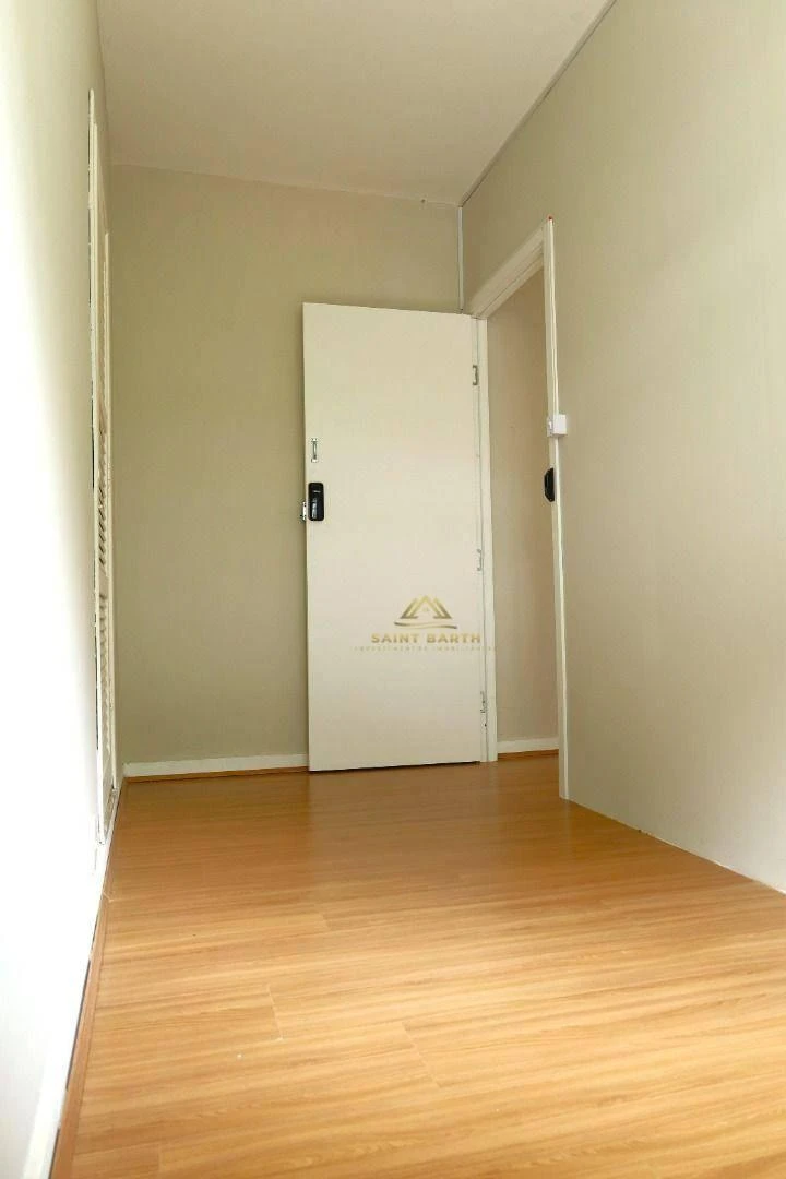 Дом без мебели: 3 спальни, 4 ванные, участок 432 м² — photo 11