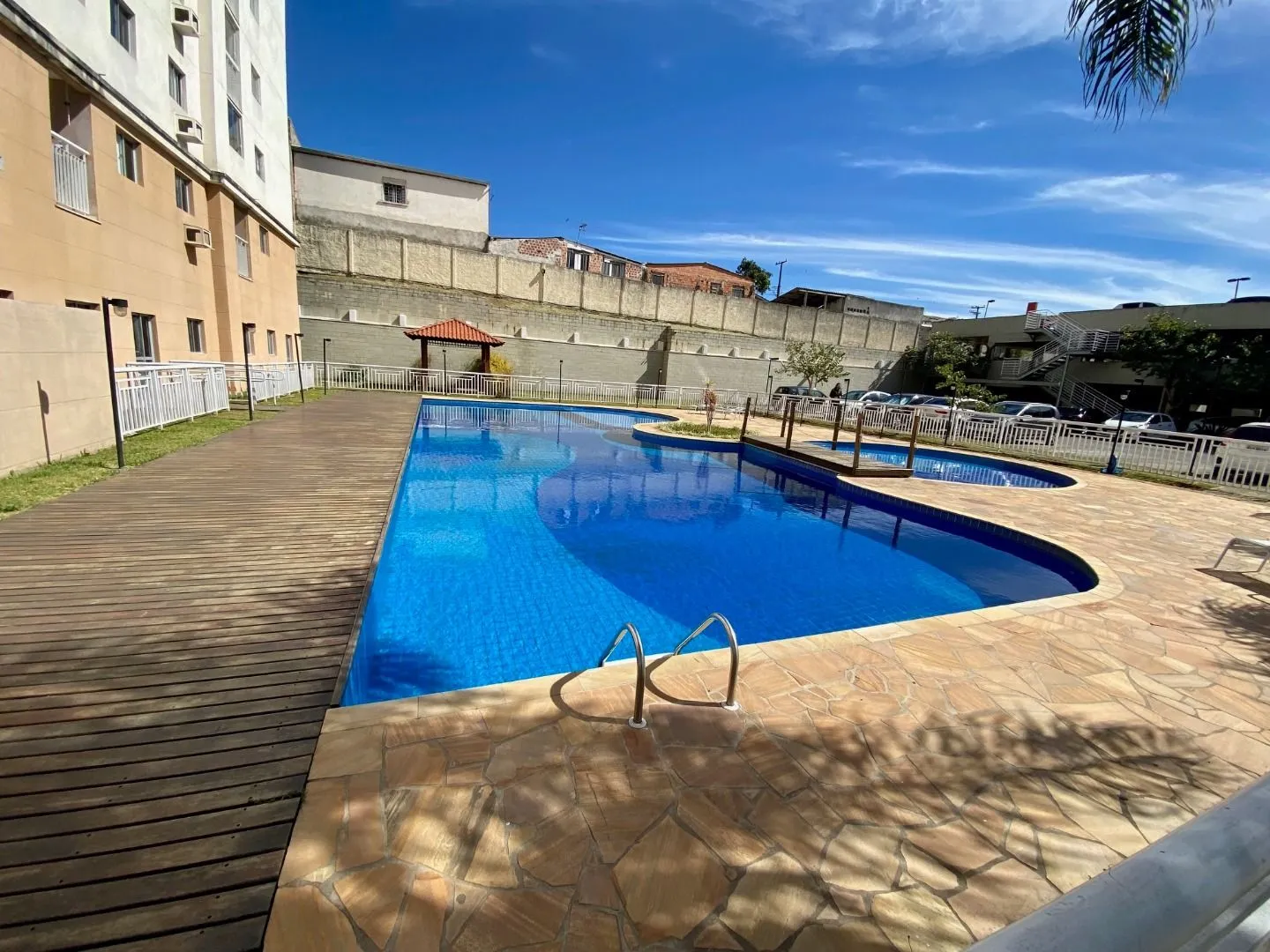 3-bedroom apartment with a private BBQ in Curitiba — photo 17