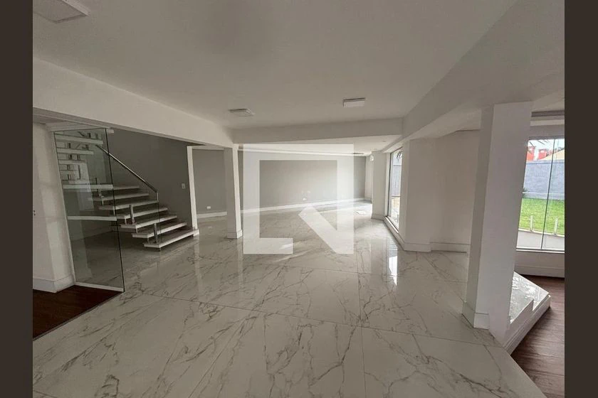 House with 3 bedrooms and a private garden — photo 2